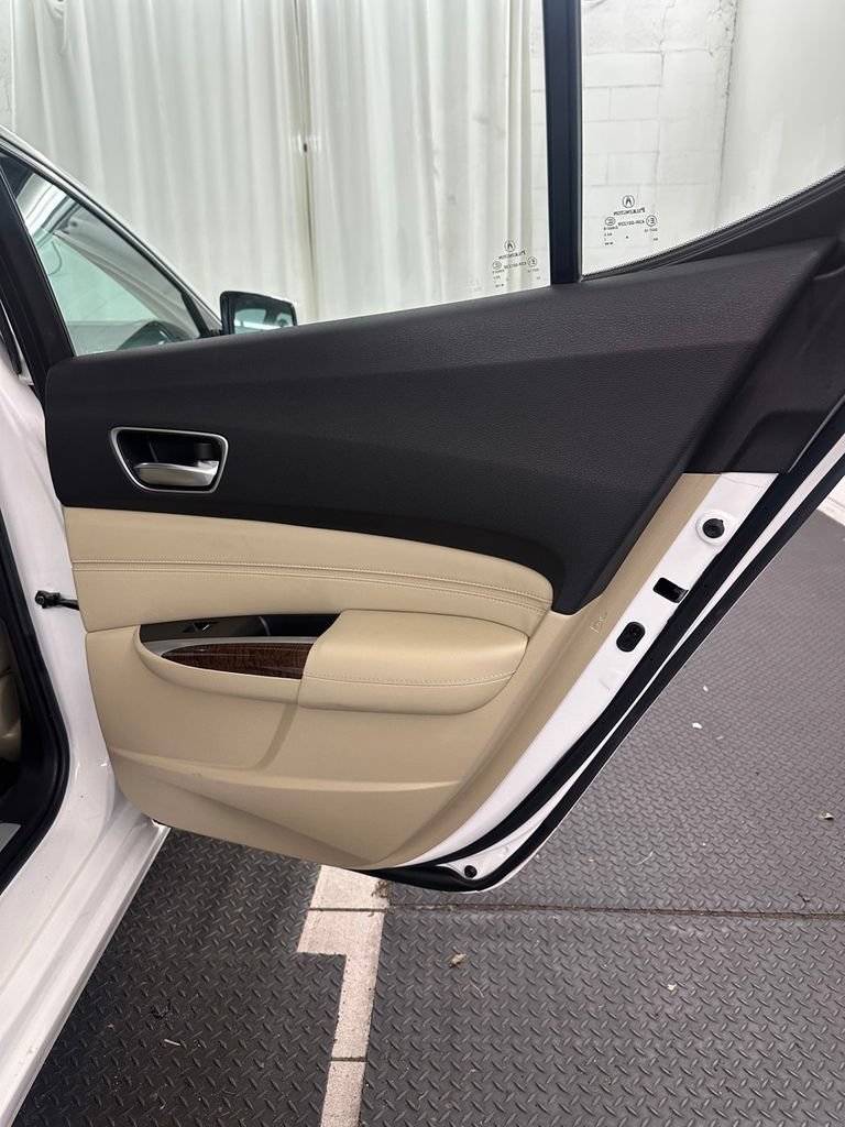 Used 2019 Acura TLX FWD image 26