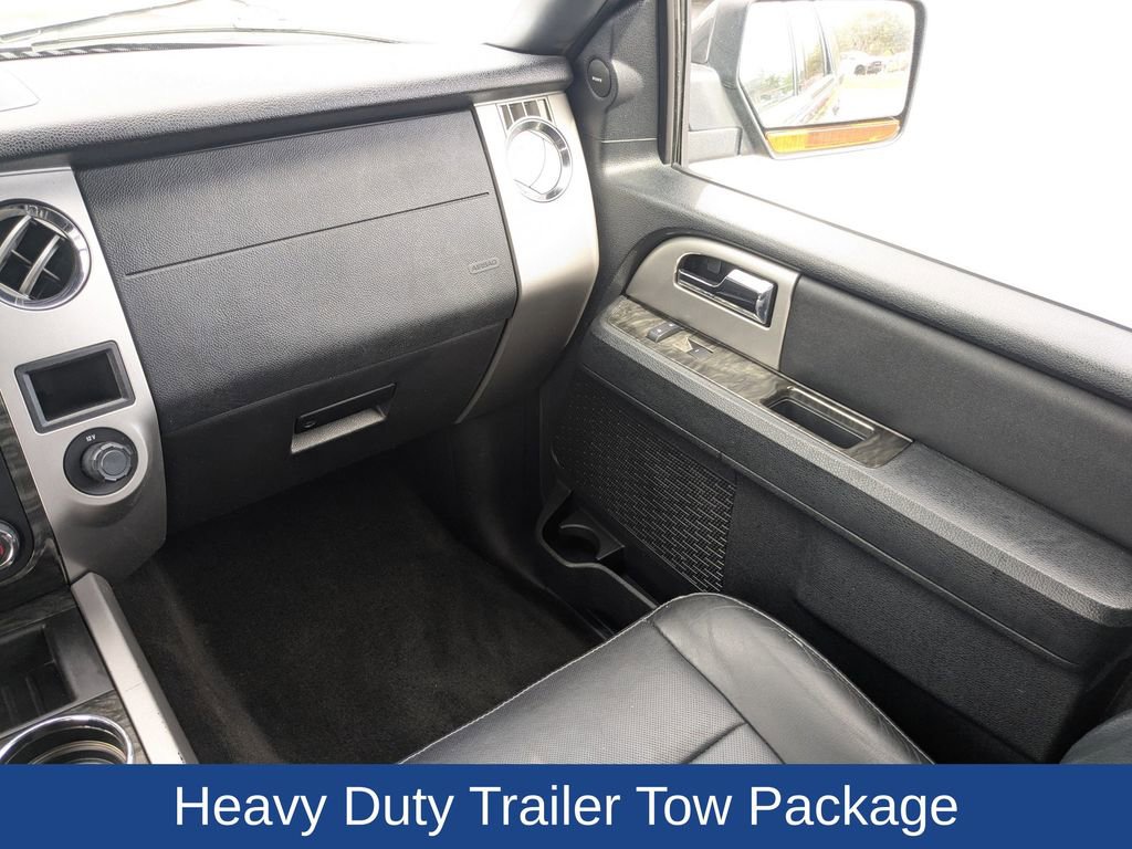 Used 2016 Ford Expedition Limited w/ Equipment Group 301A RWD image 19
