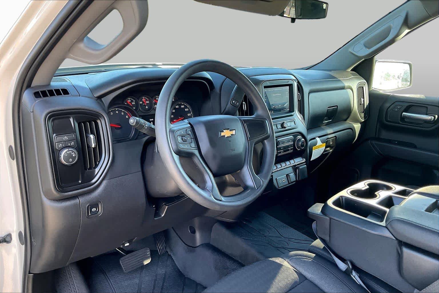 Certified 2026 Chevrolet Silverado 1500 Custom w/ LPO, Dark Essentials Package RWD image 17