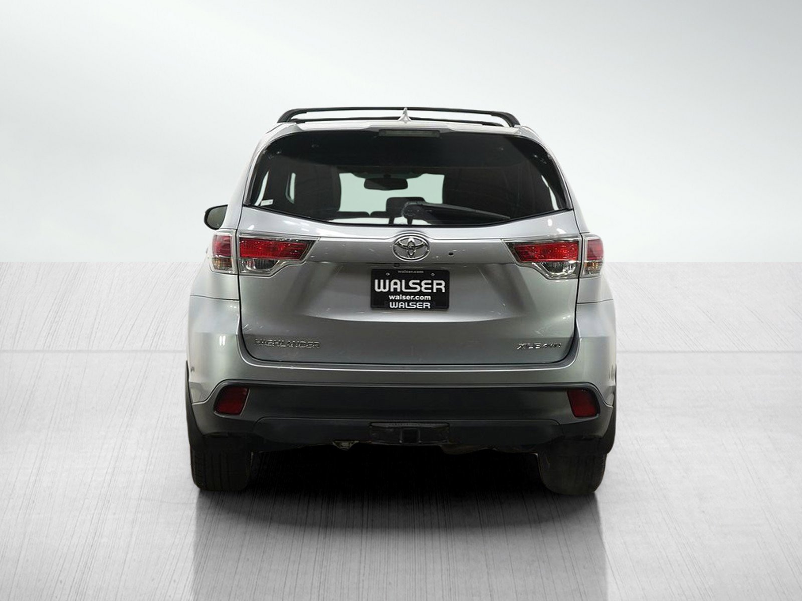 Used 2015 Toyota Highlander XLE AWD/4WD image 4