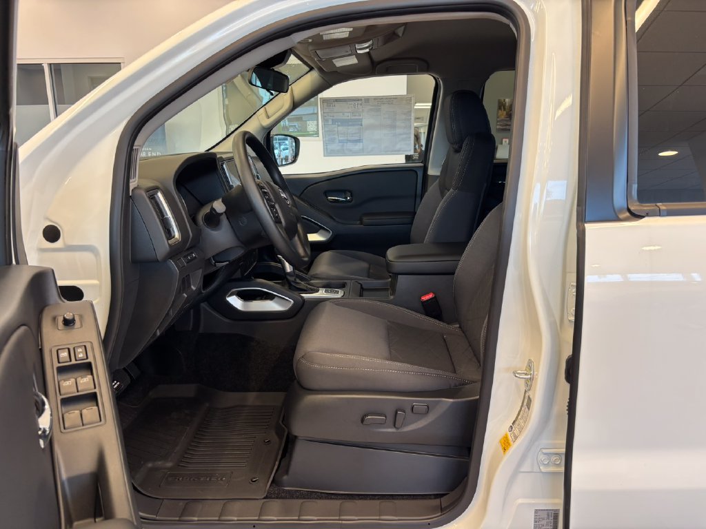 New 2026 Nissan Frontier SV w/ Tow Package AWD/4WD image 13