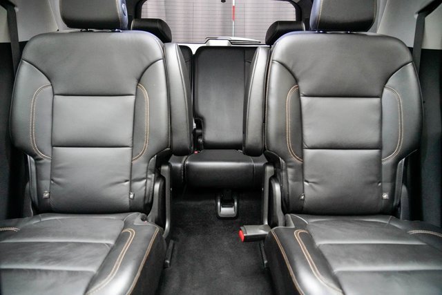 Used 2018 Chevrolet Traverse LT w/ LPO, Black Accent Package image 30