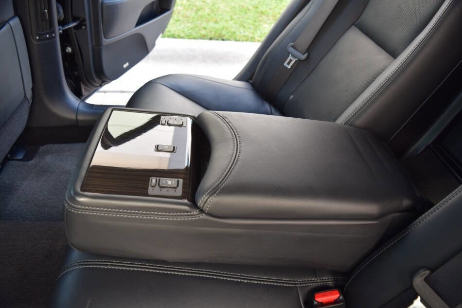 Used 2013 Lexus LS 460 AWD w/ Comfort Pkg image 48