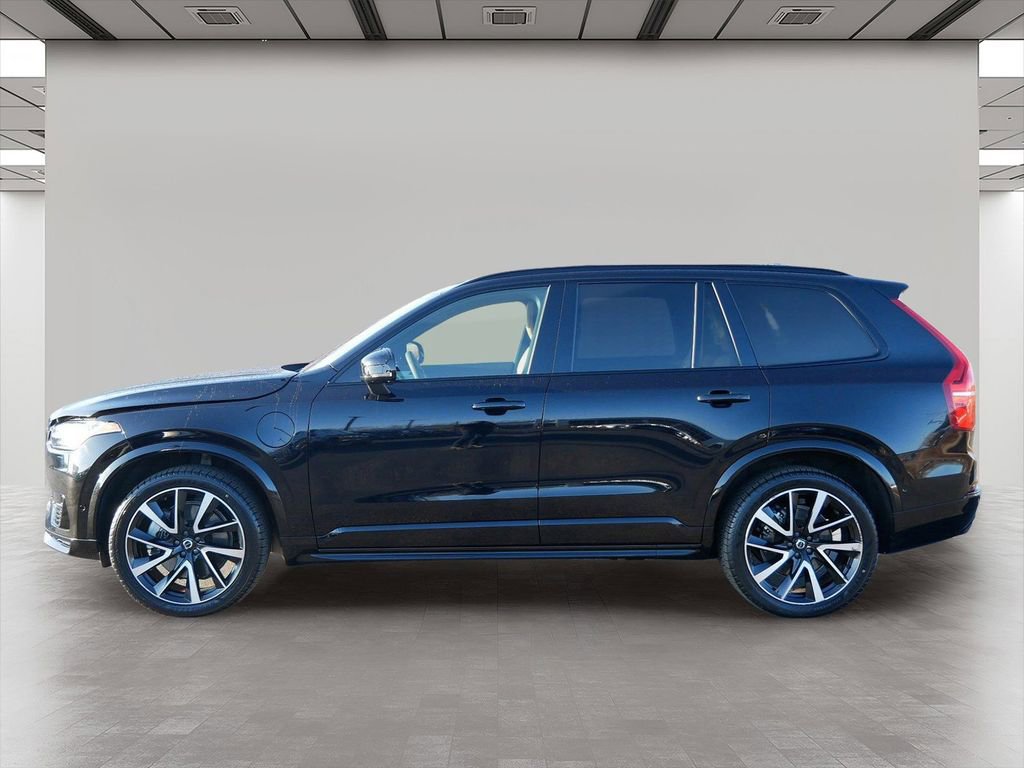 Used 2023 Volvo XC90 T8 Ultimate image 3