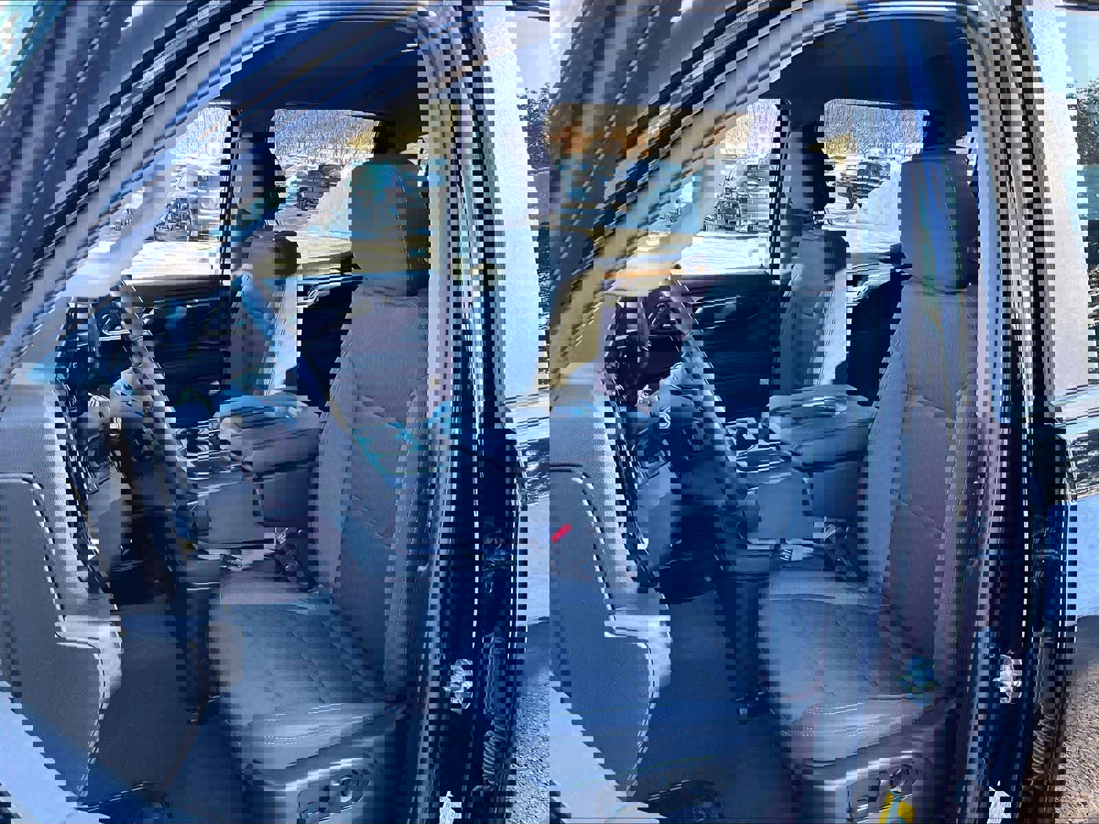 Used 2022 Chevrolet Silverado 1500 LT image 10