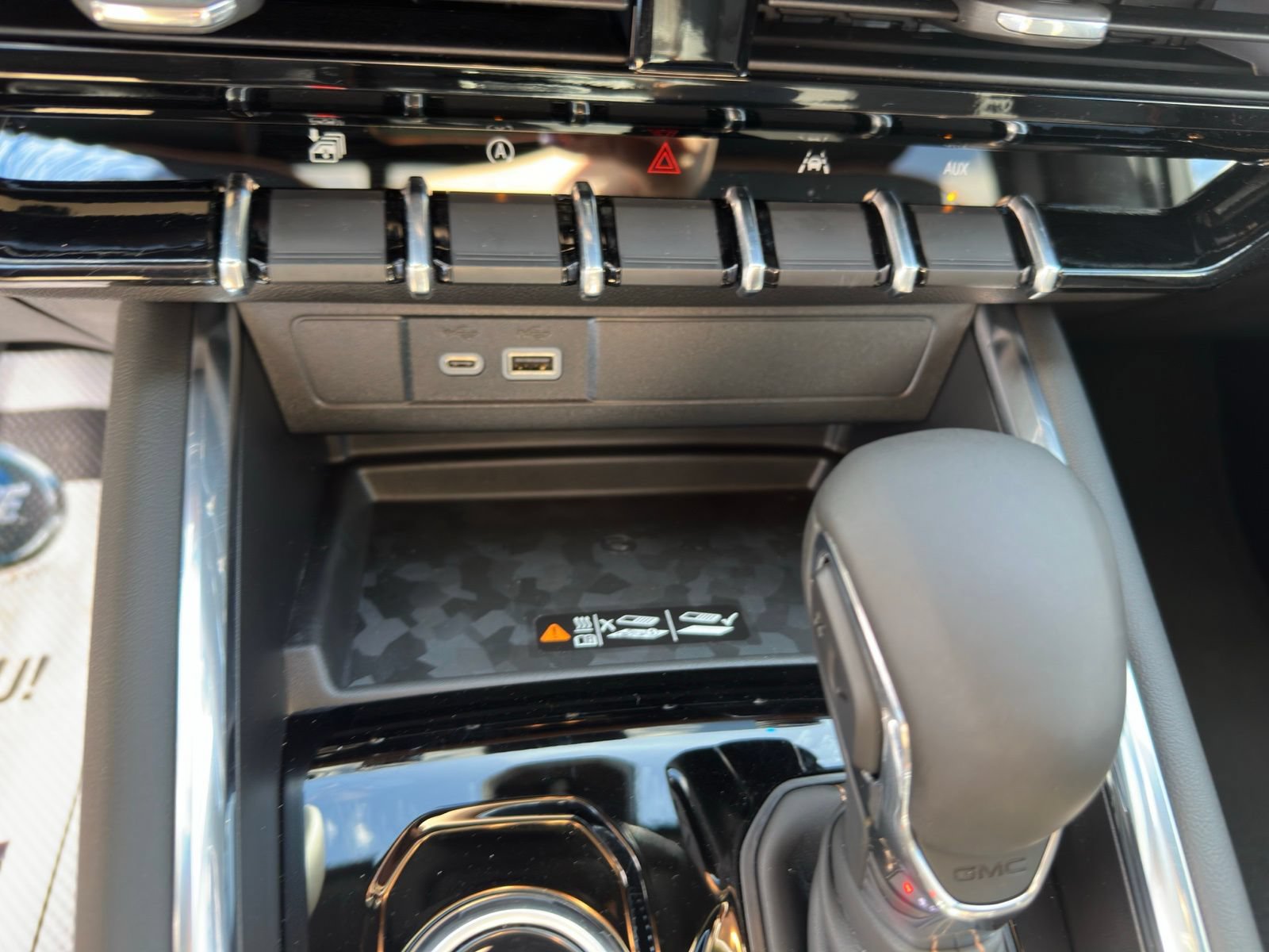 New 2026 GMC Canyon AT4 w/ AT4 Premium Package AWD/4WD image 13