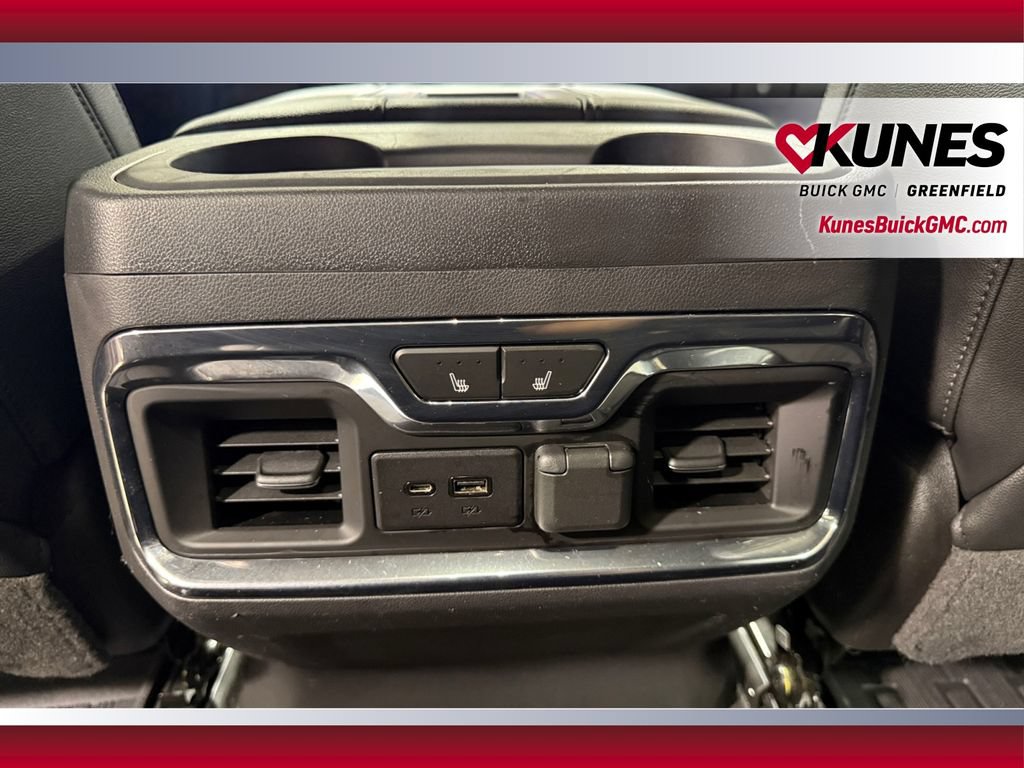Used 2021 GMC Sierra 1500 SLT w/ SLT Premium Plus Package AWD/4WD image 33
