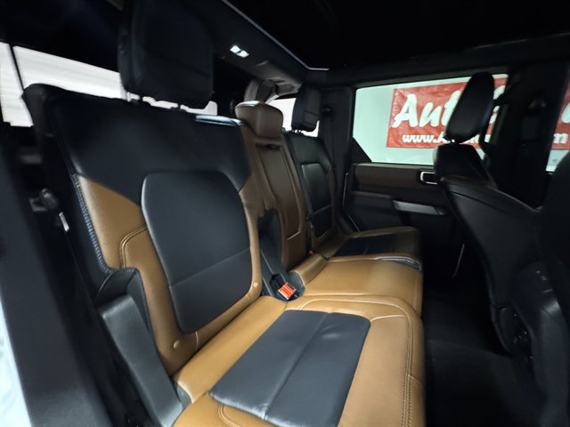 Used 2021 Ford Bronco Outer Banks AWD/4WD image 16