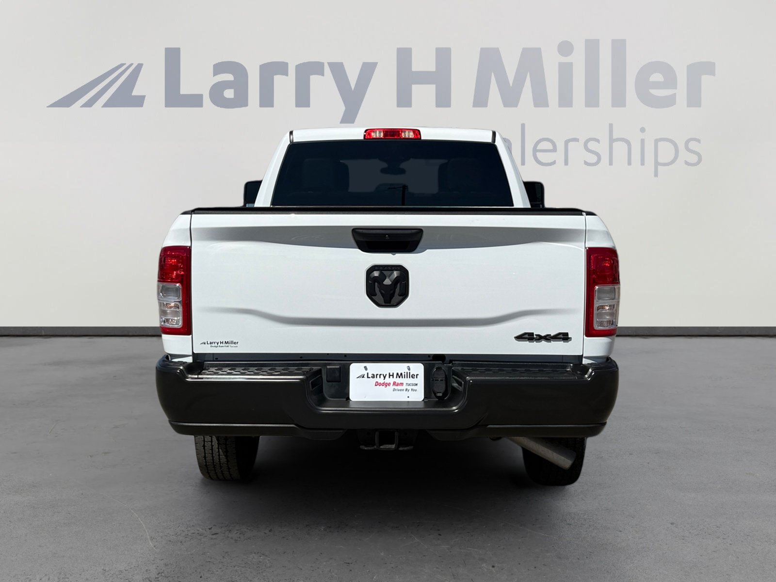 Used 2024 RAM 2500 Tradesman w/ Protection Group AWD/4WD image 4