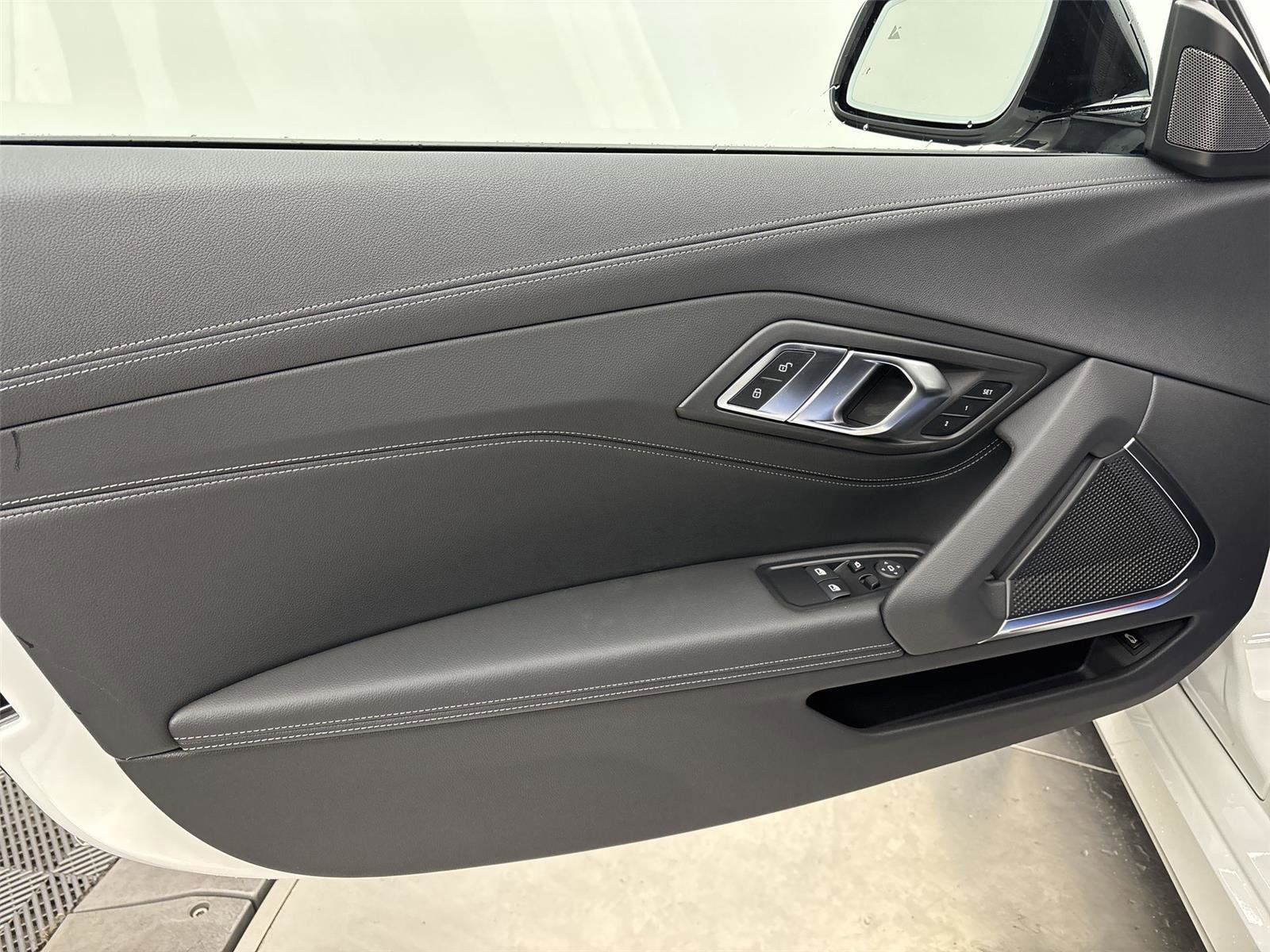 New 2026 BMW Z4 sDrive30i w/ Shadowloine Package image 26
