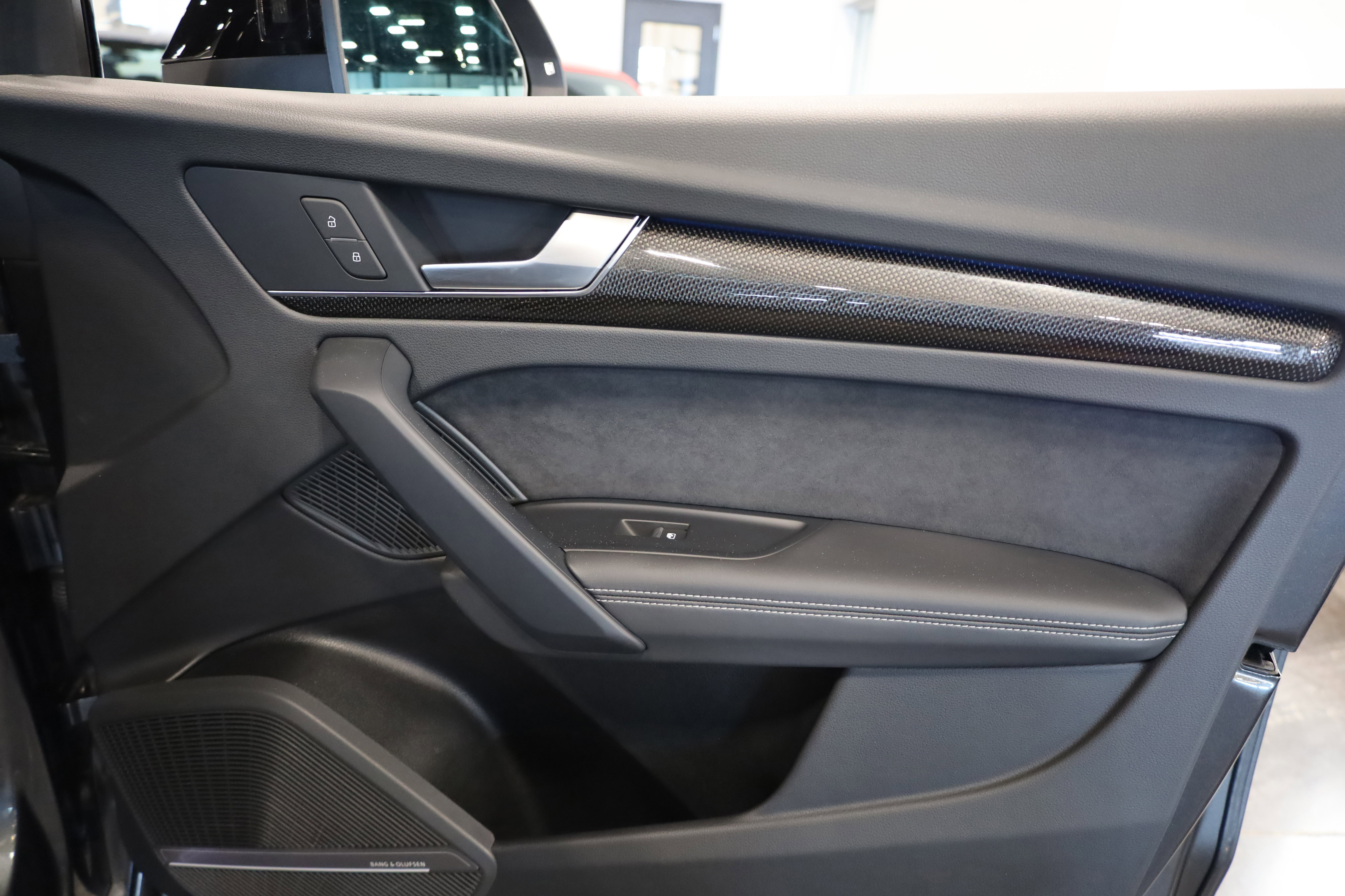 Used 2023 Audi SQ5 Prestige w/ Prestige Package image 42