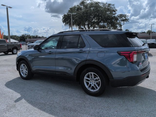 New 2026 Ford Explorer Active w/ Active Comfort Package RWD image 7