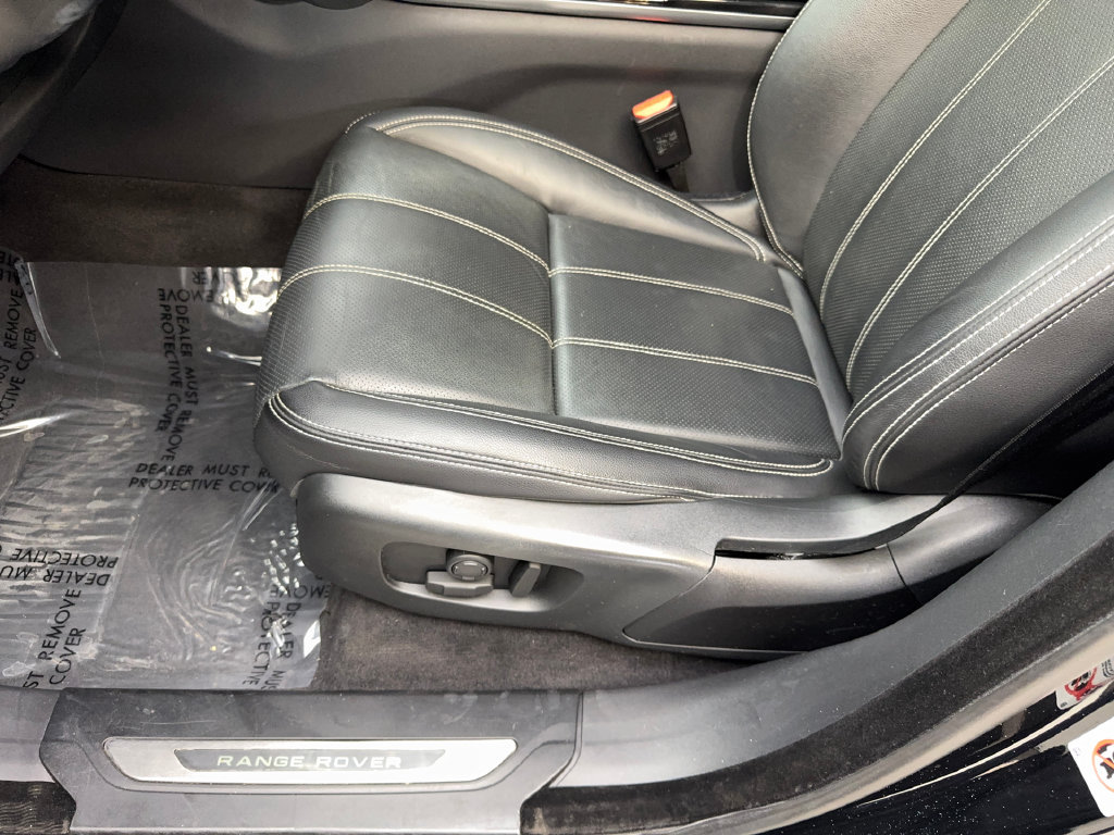 Used 2023 Land Rover Range Rover Velar S AWD/4WD image 27