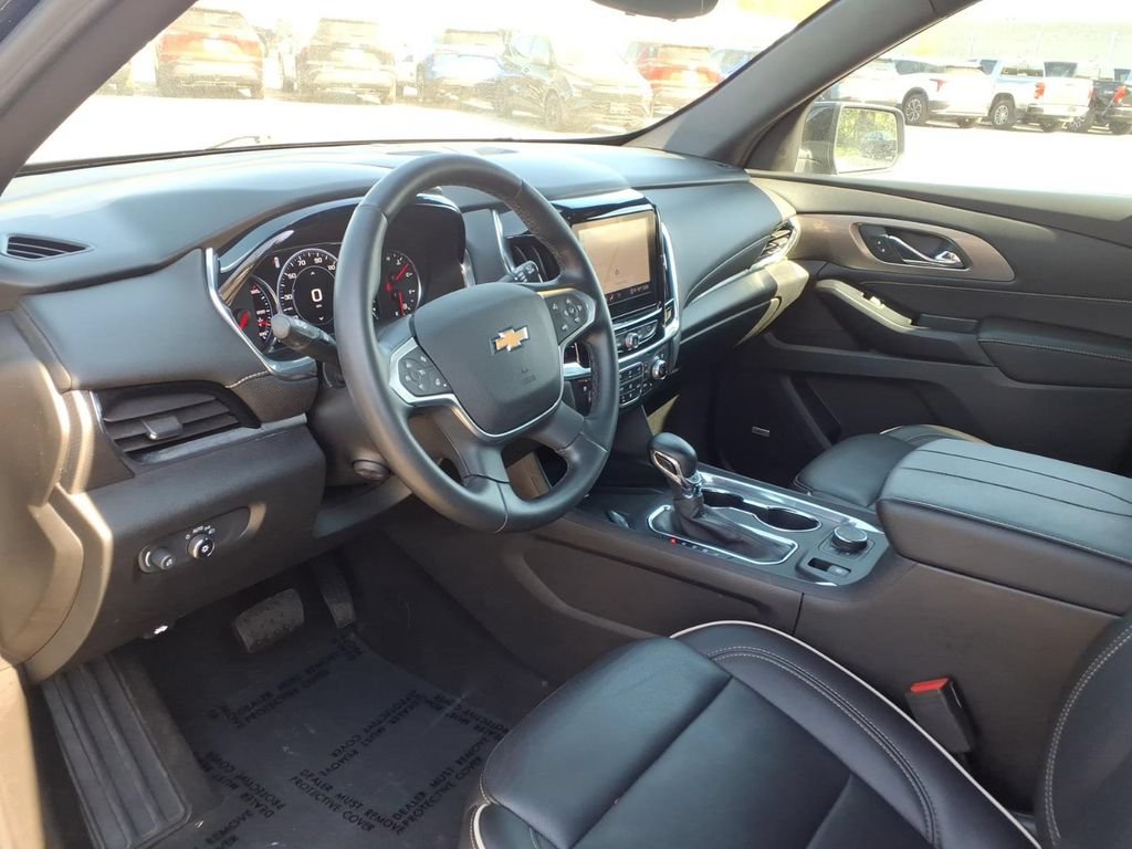 Used 2023 Chevrolet Traverse Premier AWD/4WD image 13