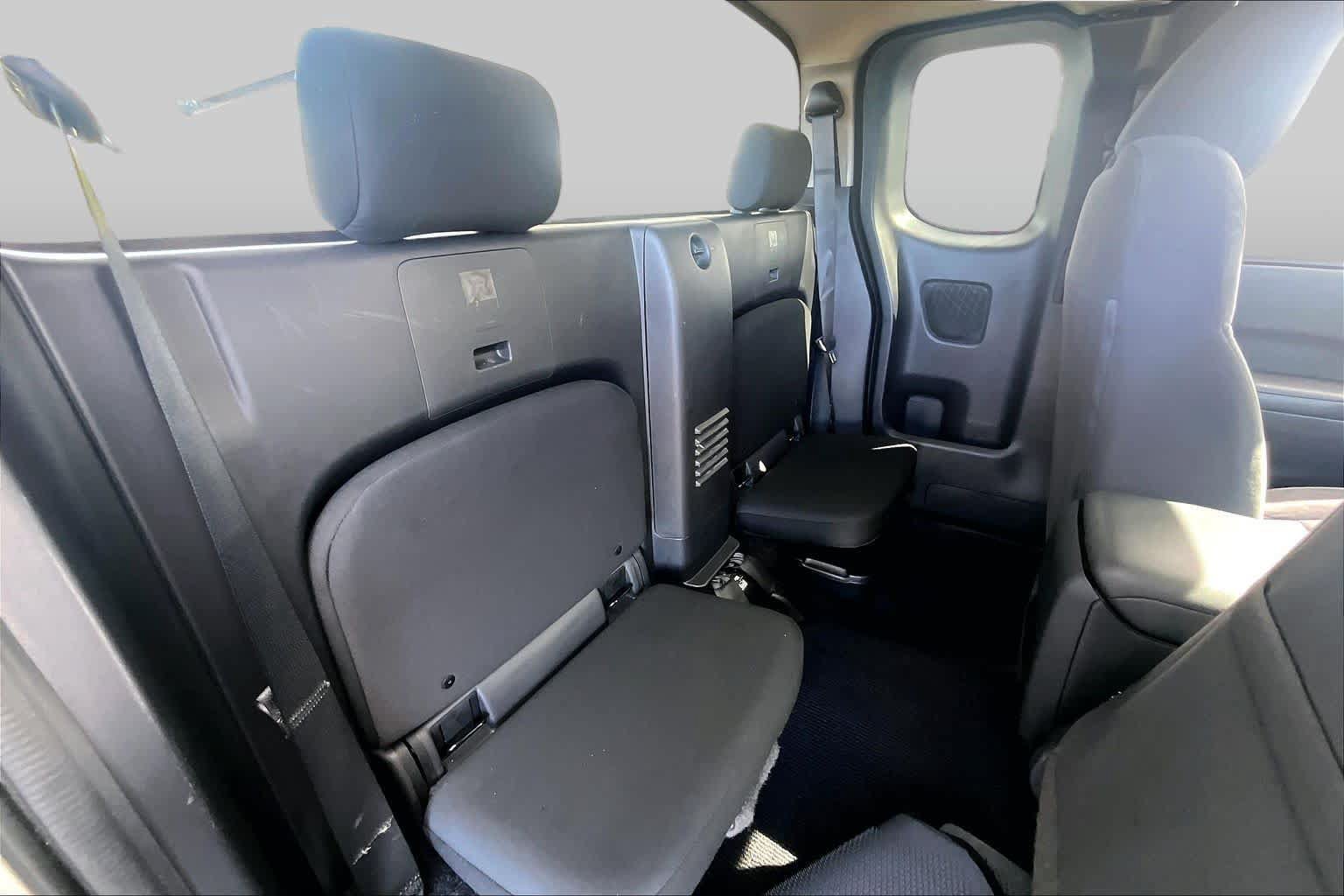 Certified 2023 Nissan Frontier S w/ Technology Package AWD/4WD image 20