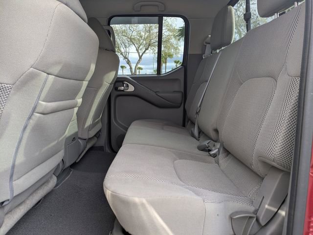 Used 2020 Nissan Frontier SV image 15