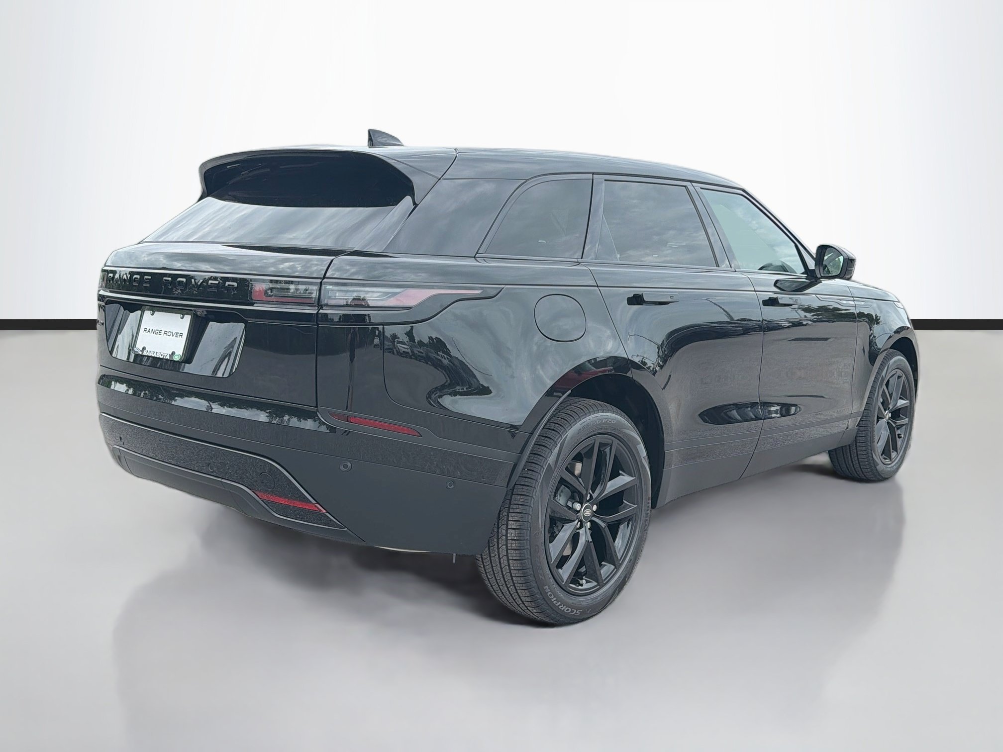 New 2026 Land Rover Range Rover Velar S AWD/4WD image 5