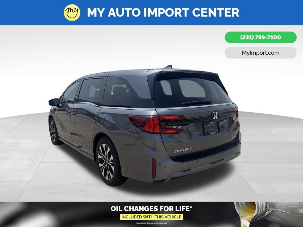 Used 2025 Honda Odyssey Elite image 5