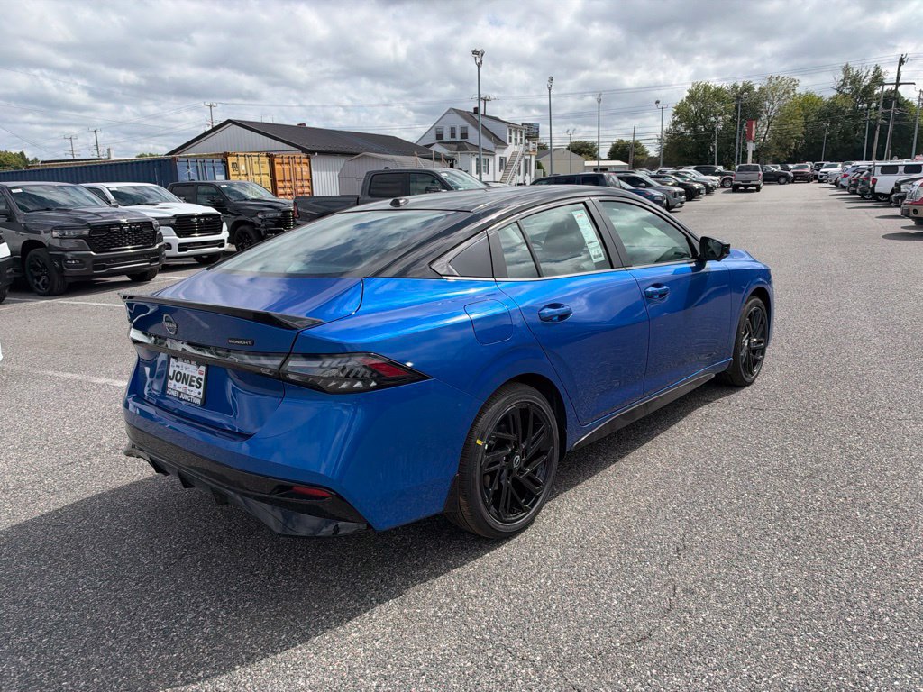New 2027 Nissan Sentra SR w/ SR Premium Package FWD image 5