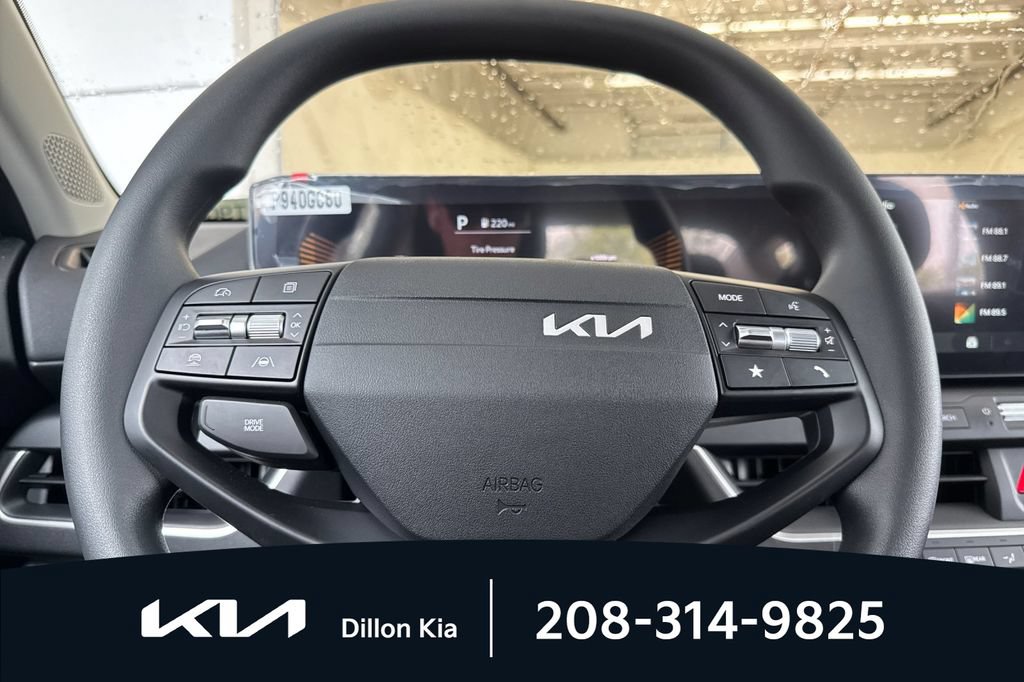 New 2026 Kia K4 FWD image 24