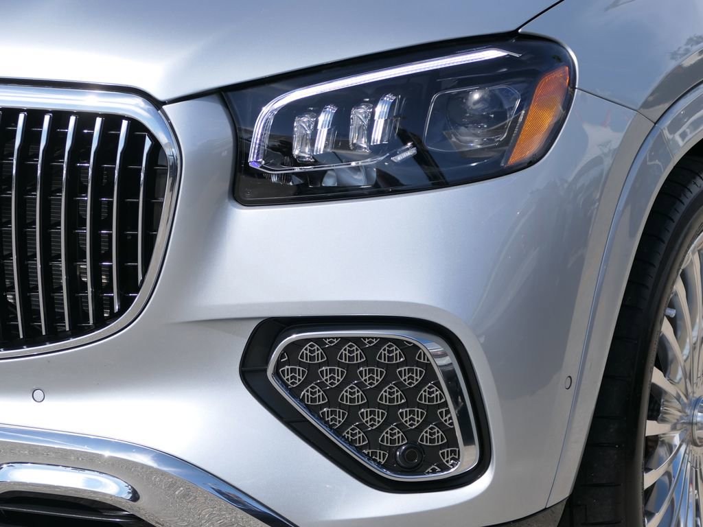 Used 2025 Mercedes-Benz Maybach GLS 600 4MATIC image 9