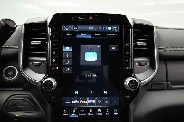 New 2027 RAM 2500 Laramie w/ Sport Appearance Package AWD/4WD image 30