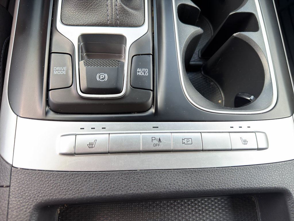 Used 2024 Kia Carnival LX FWD image 20