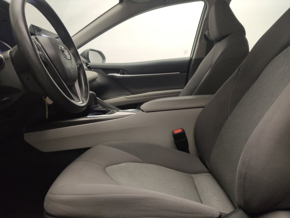 Used 2022 Toyota Camry LE FWD image 17