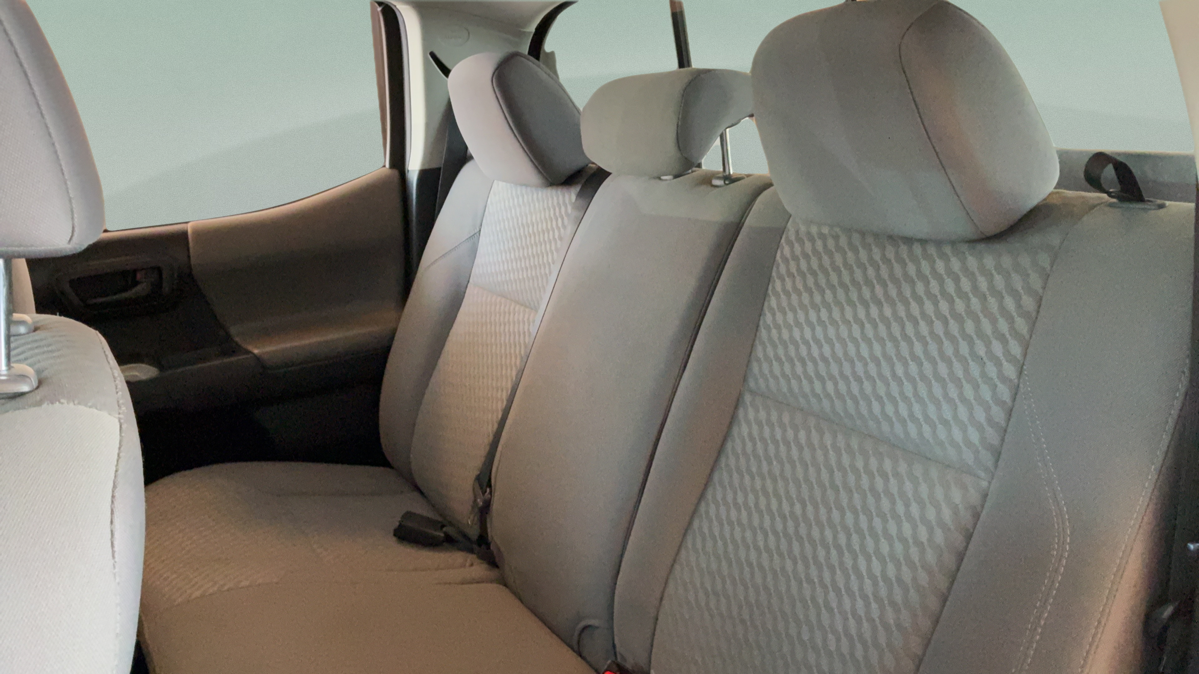 Used 2021 Toyota Tacoma SR5 RWD image 27