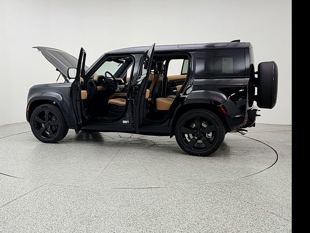 New 2026 Land Rover Defender 110 X-Dynamic SE AWD/4WD image 12