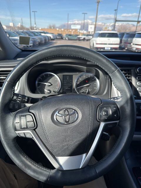 Used 2015 Toyota Highlander Limited Platinum image 17
