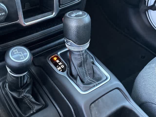 Used 2024 Jeep Wrangler Sport AWD/4WD image 35