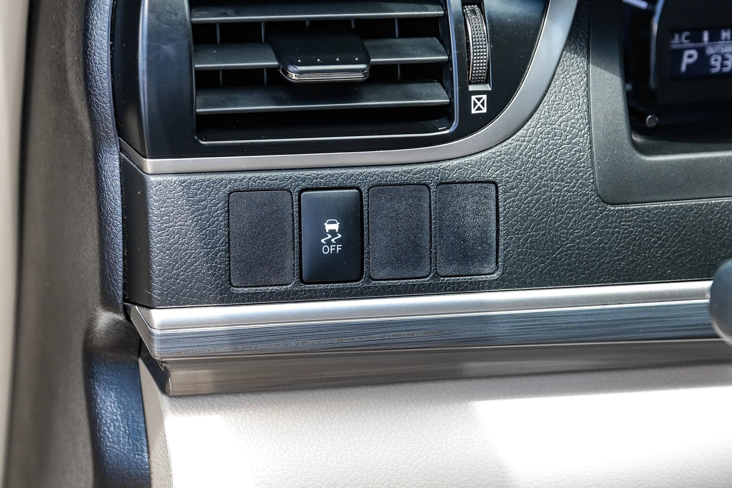 Used 2013 Toyota Camry XLE FWD image 22