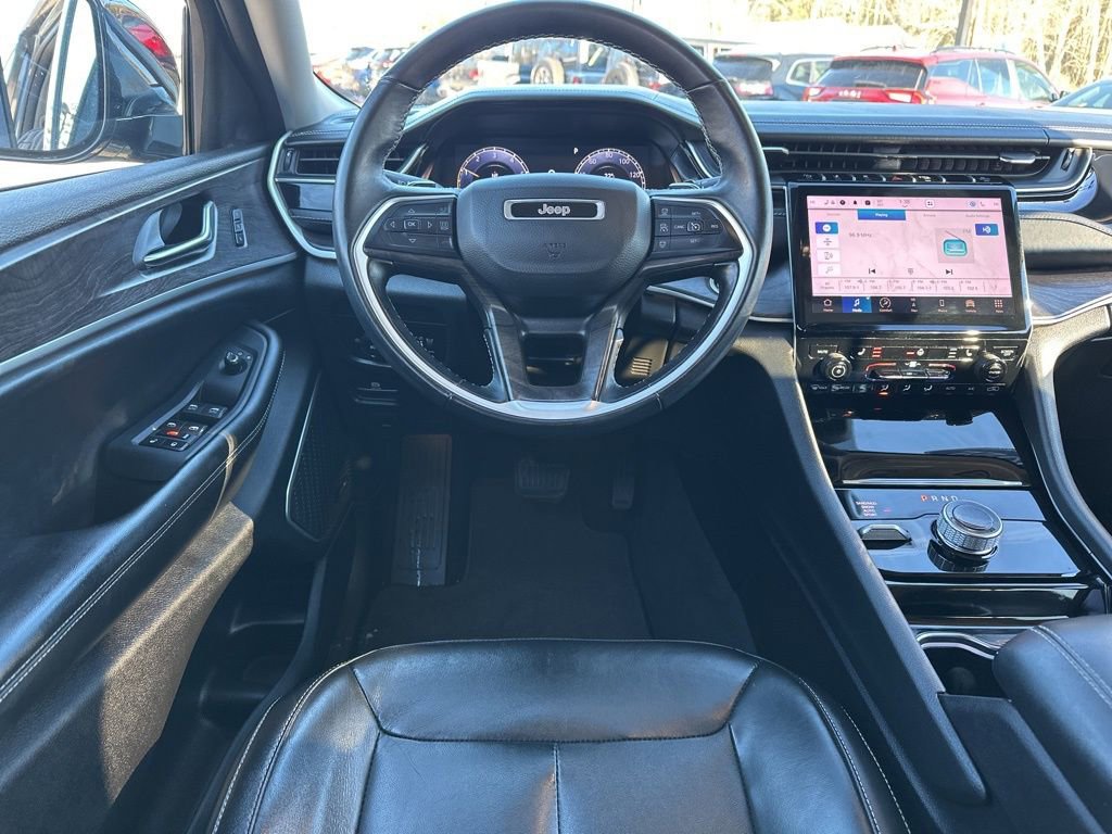 Used 2022 Jeep Grand Cherokee L Limited image 16