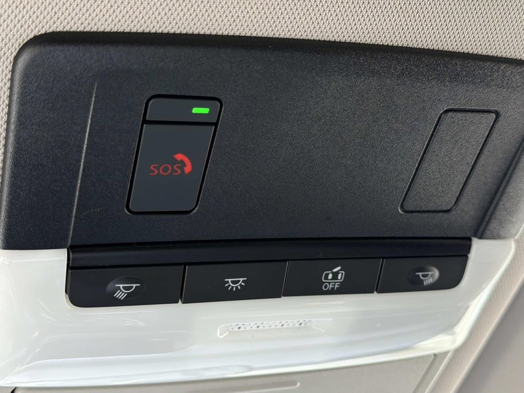 Certified 2024 Nissan Rogue SV AWD/4WD image 32
