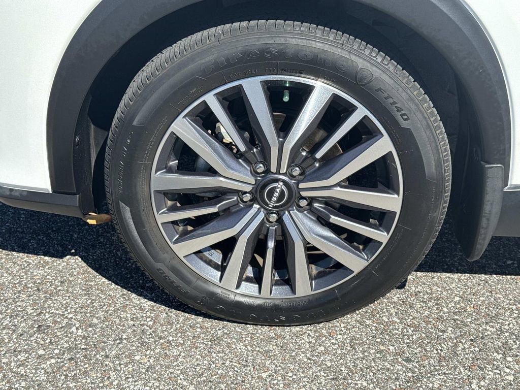 Certified 2023 Nissan Kicks SR w/ Exterior Package image 11