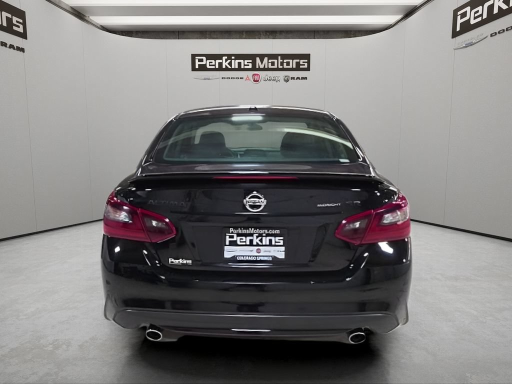 Used 2018 Nissan Altima 2.5 SR w/ SR Midnight Edition FWD image 4