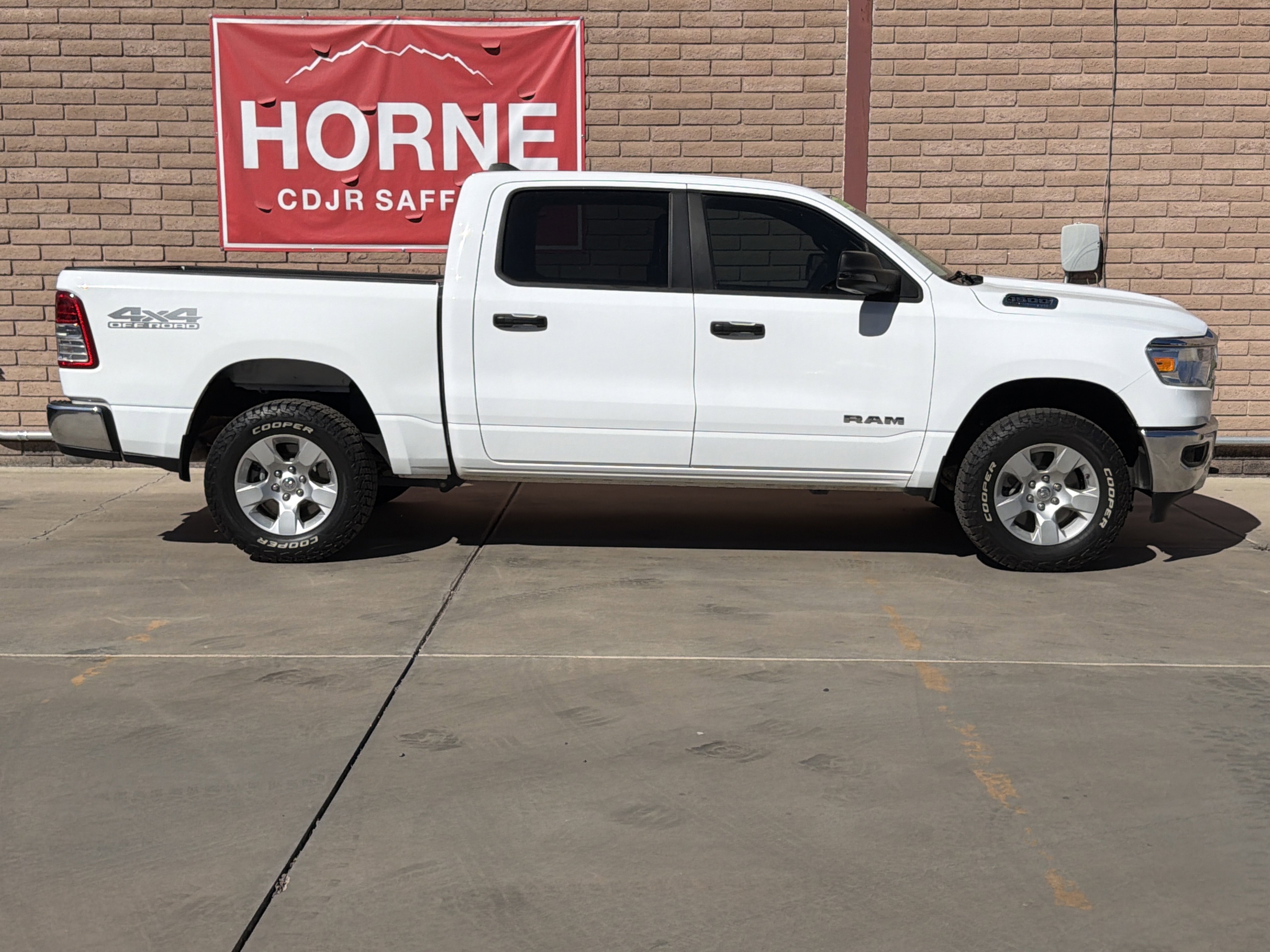 Used 2024 RAM 1500 Big Horn image 7