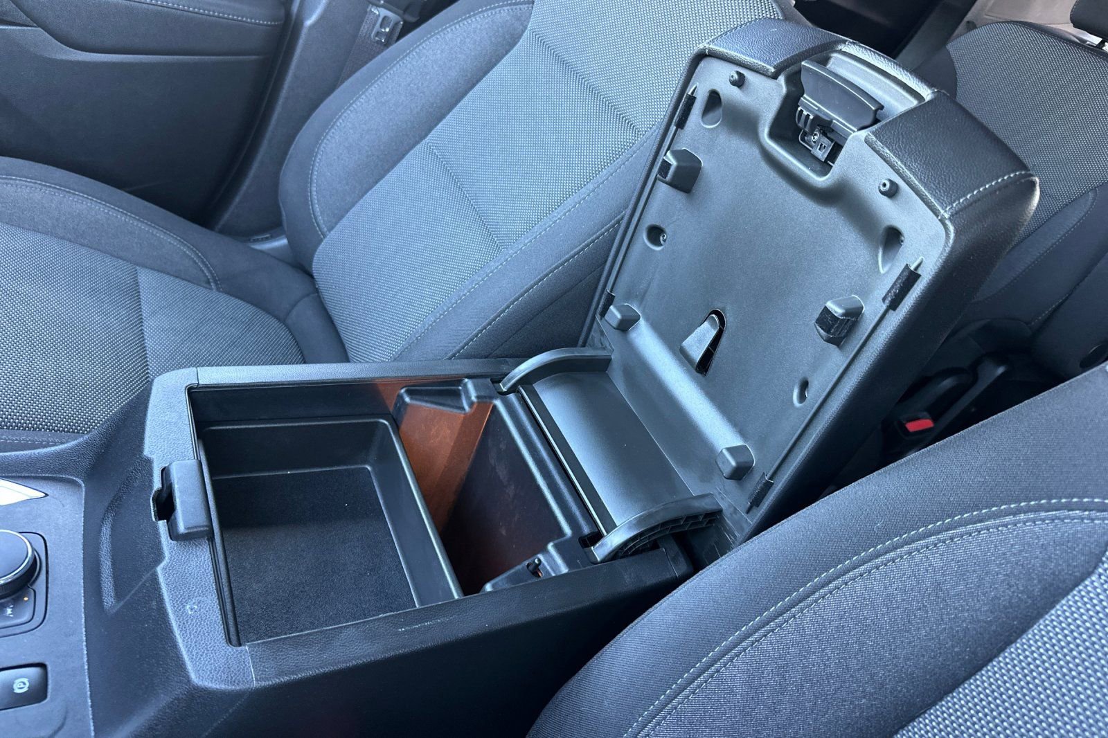 Certified 2023 Chevrolet Traverse LT image 34