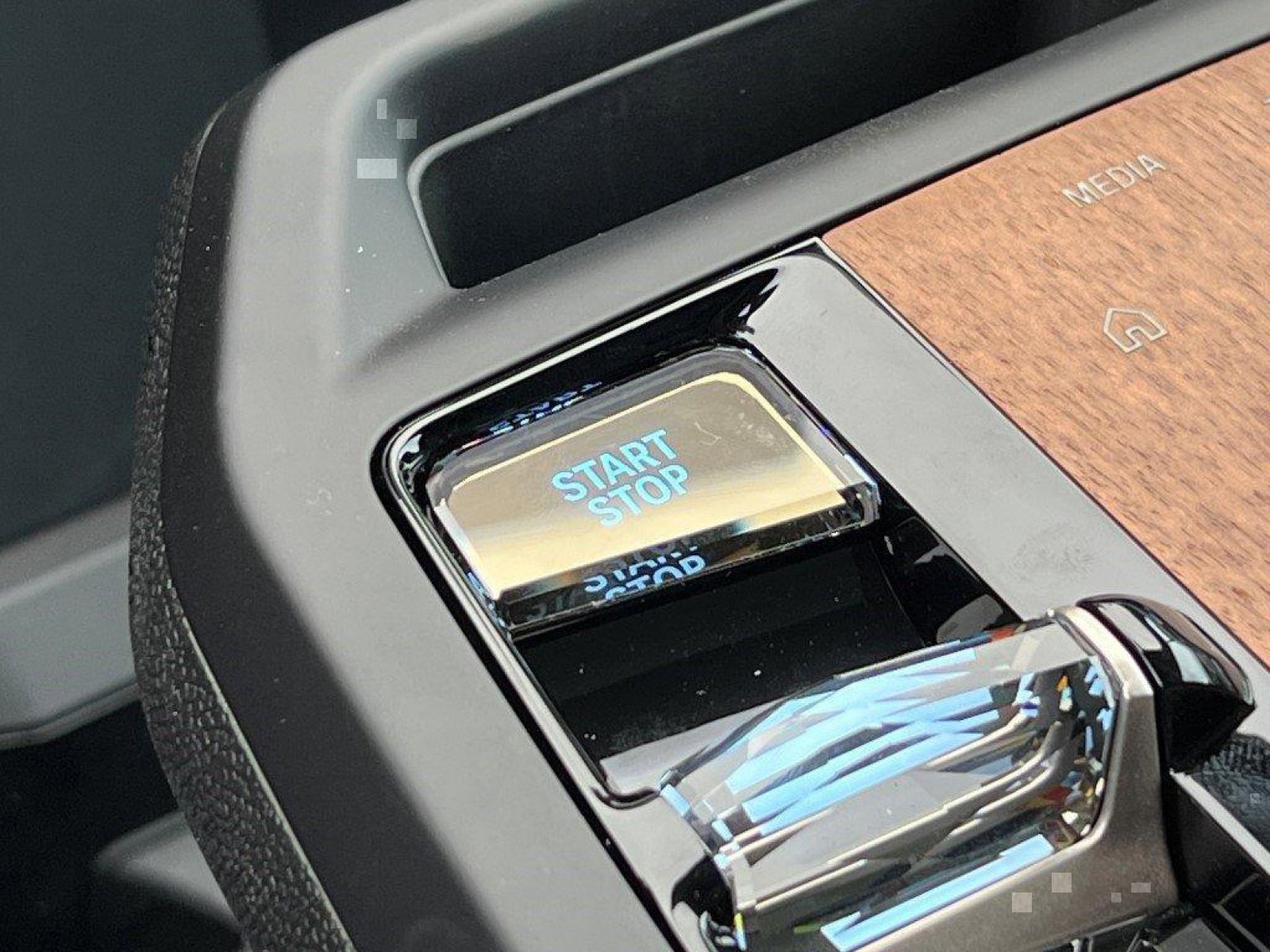 New 2024 BMW iX M60 image 39