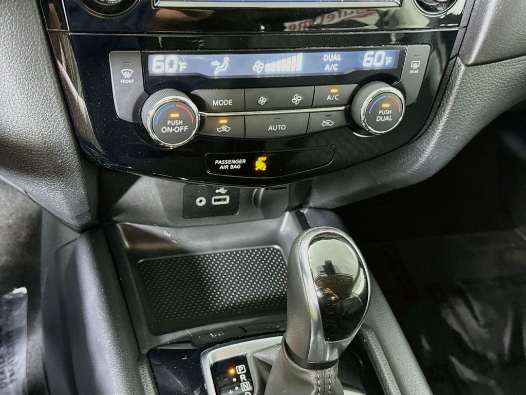 Certified 2020 Nissan Rogue SV AWD/4WD image 8