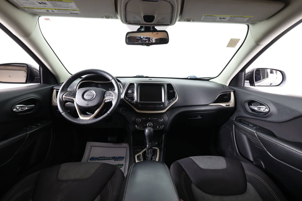 Used 2014 Jeep Cherokee Latitude FWD image 27