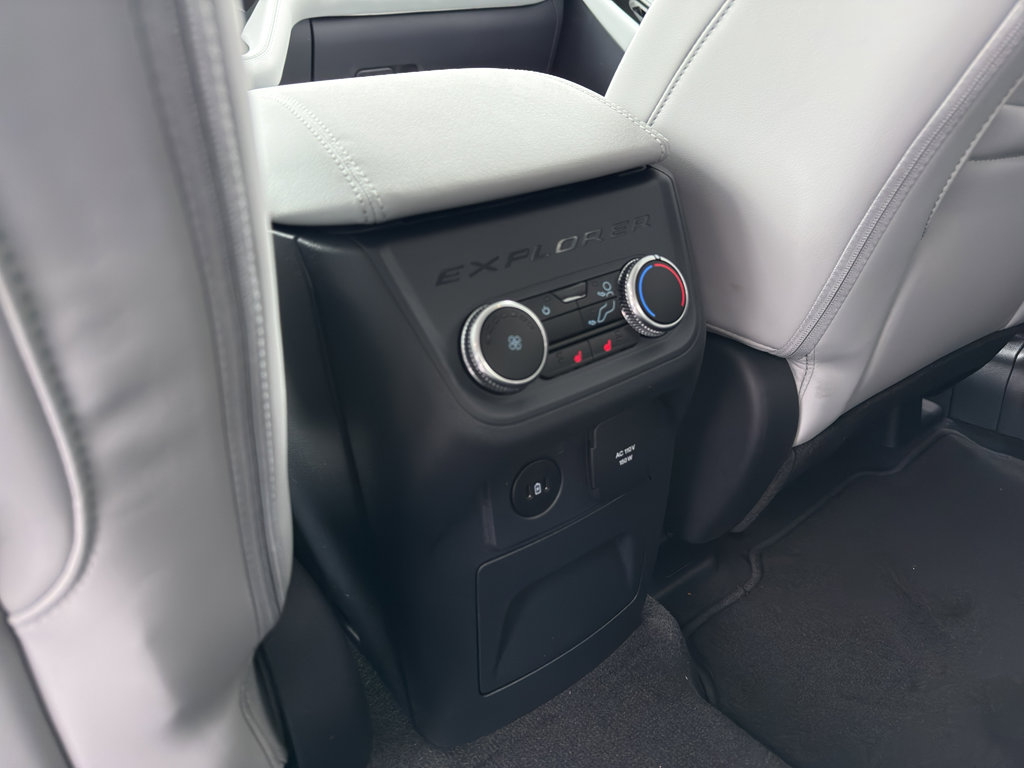 New 2026 Ford Explorer Platinum w/ LUX Leather Package image 25