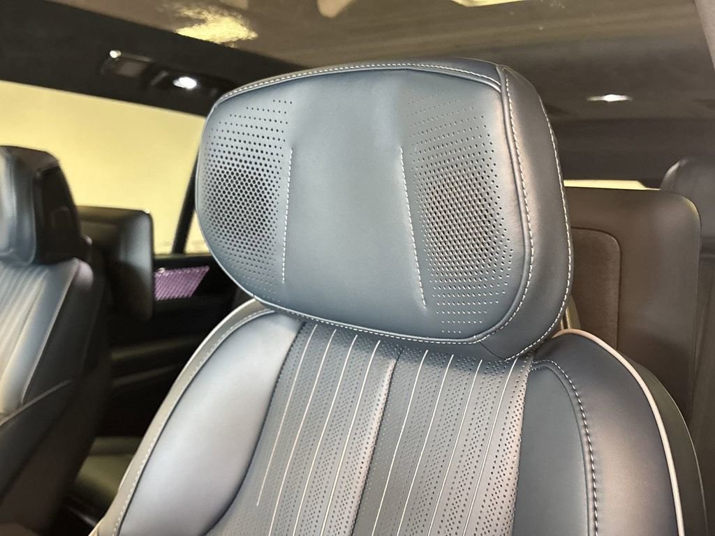 New 2025 Cadillac Escalade IQ Sport 2 w/ LPO, ONYX Package image 25