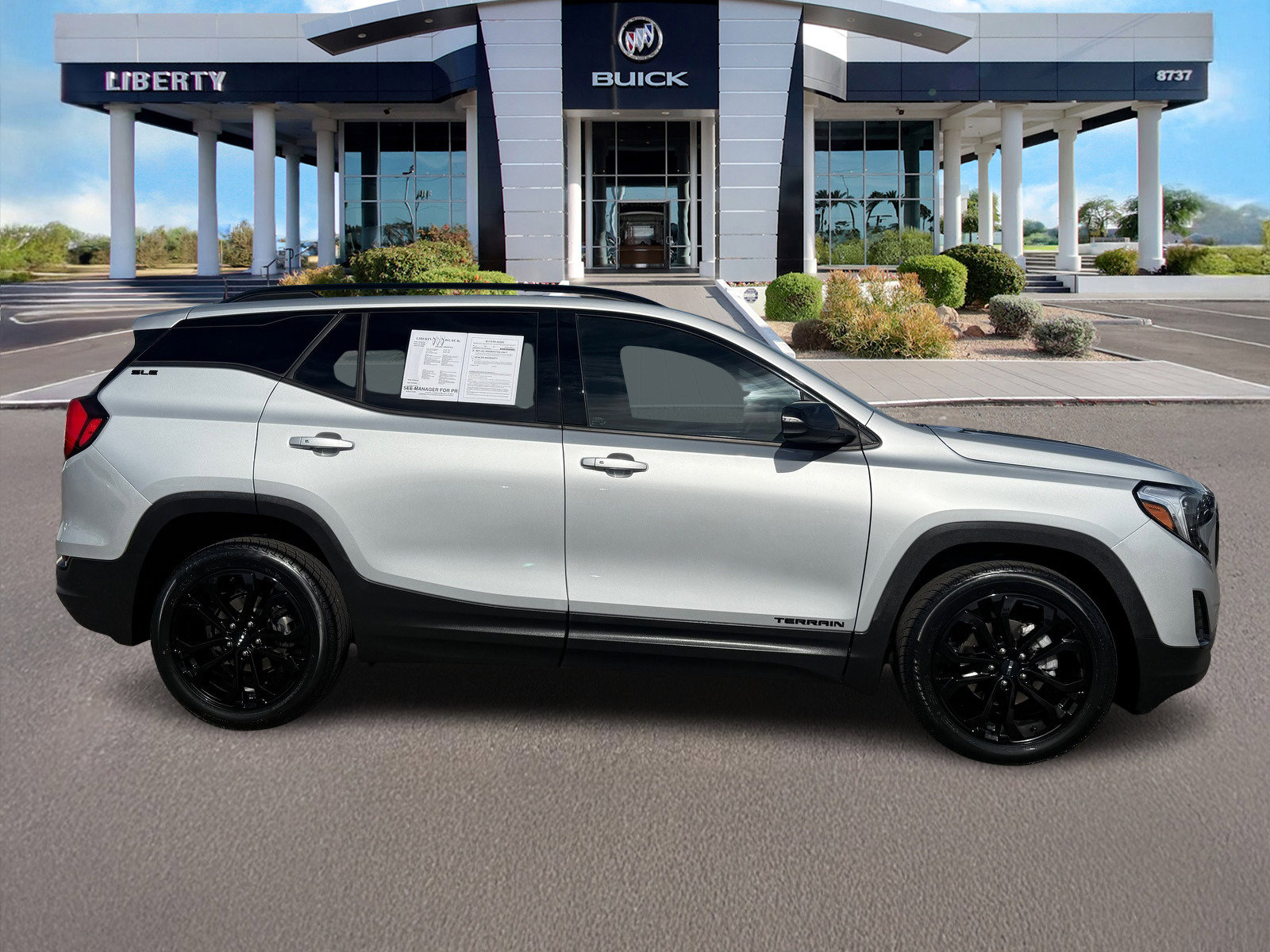 Used 2020 GMC Terrain SLE w/ Driver Convenience Package image 2