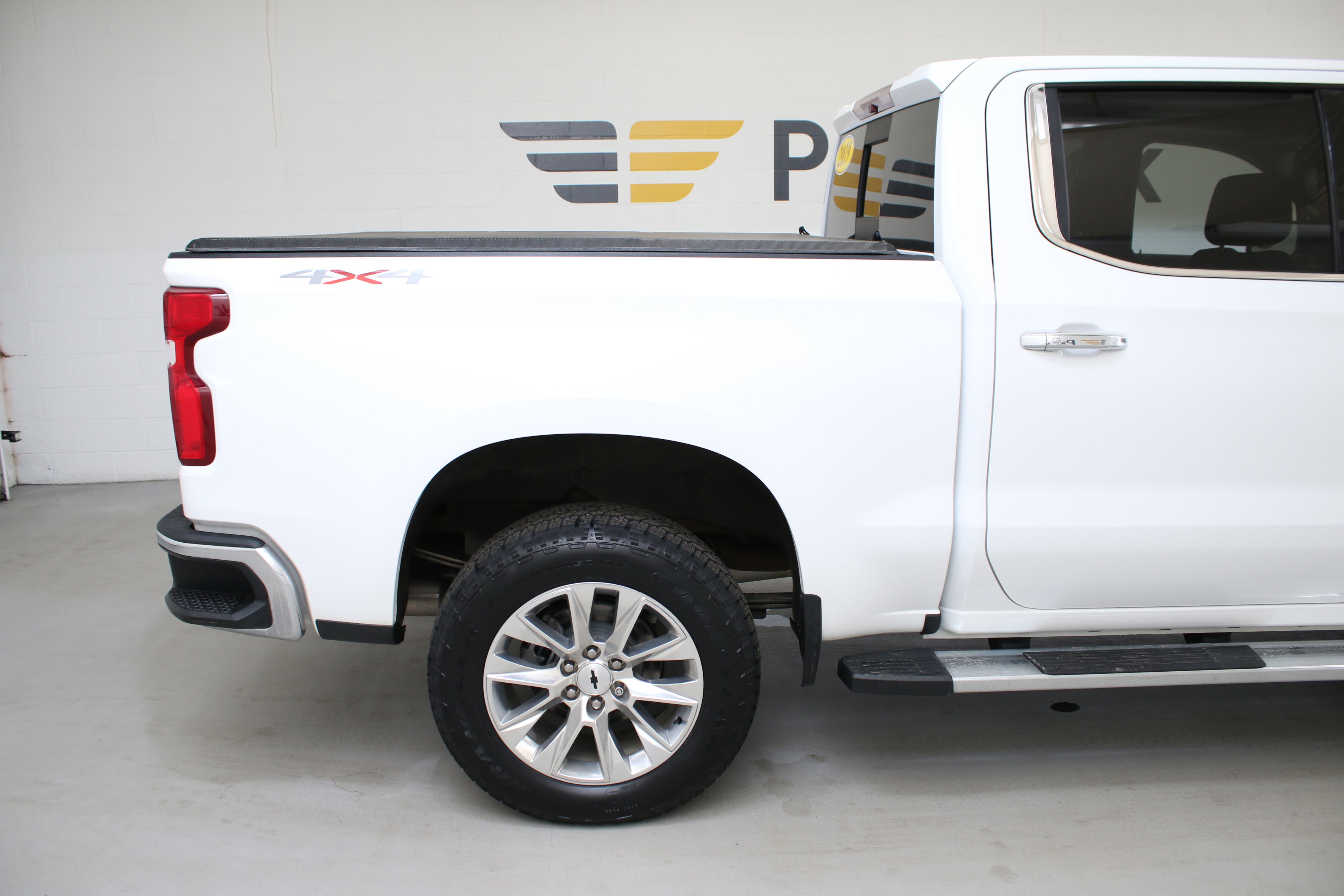Used 2019 Chevrolet Silverado 1500 LTZ w/ LTZ Plus Package image 11