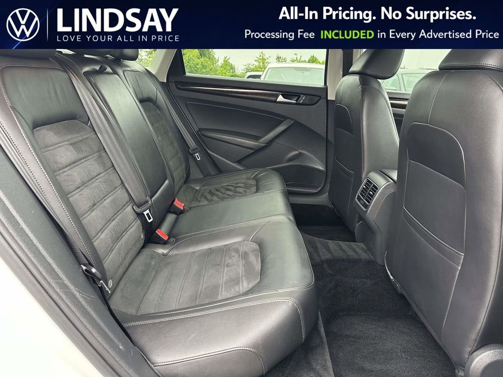 Used 2015 Volkswagen Passat TDI SEL Premium FWD image 13