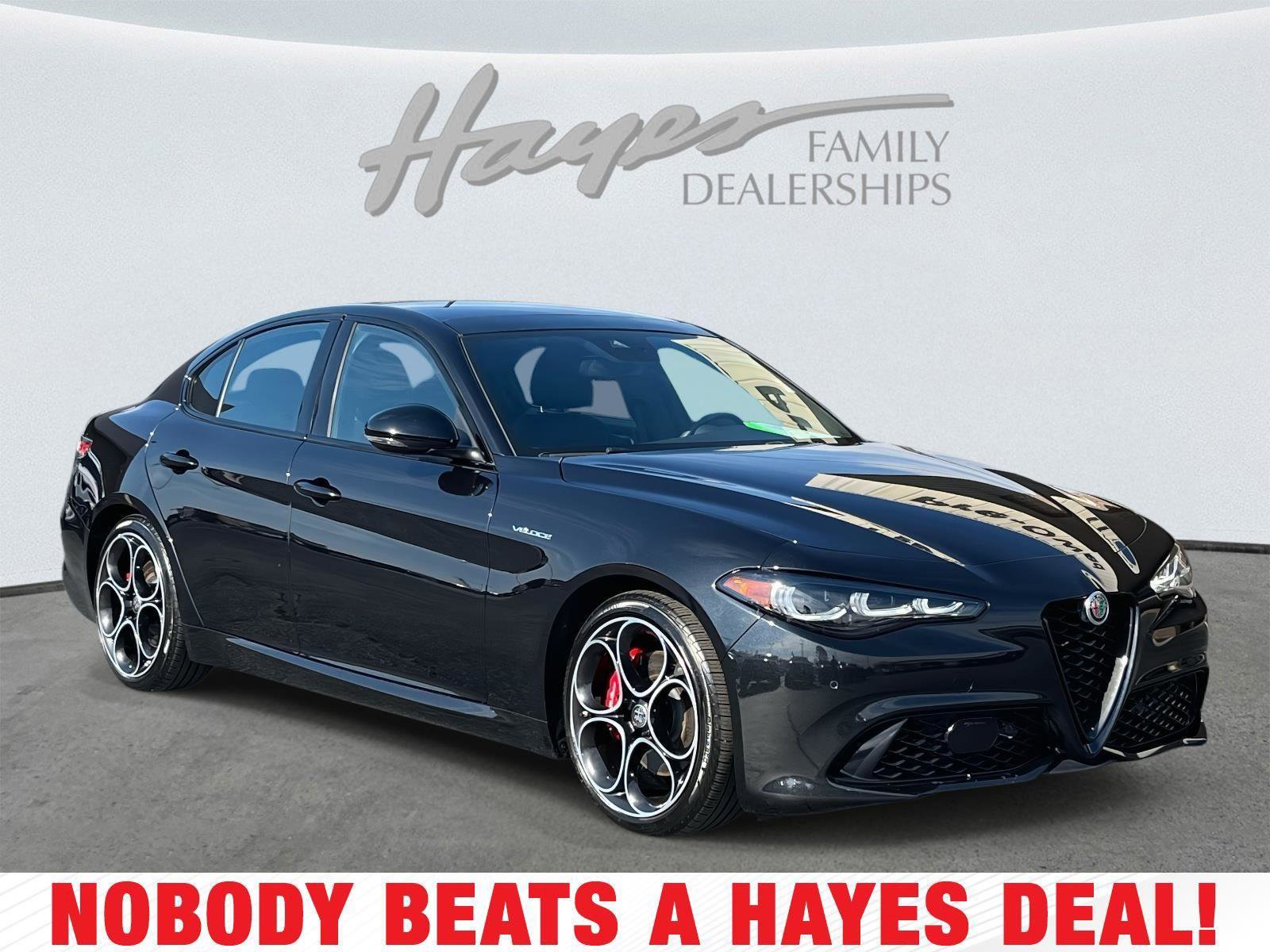 Used 2024 Alfa Romeo Giulia Veloce image 1