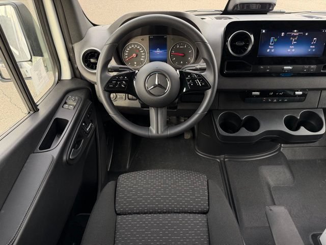 Used 2026 Mercedes-Benz Sprinter 2500 image 13