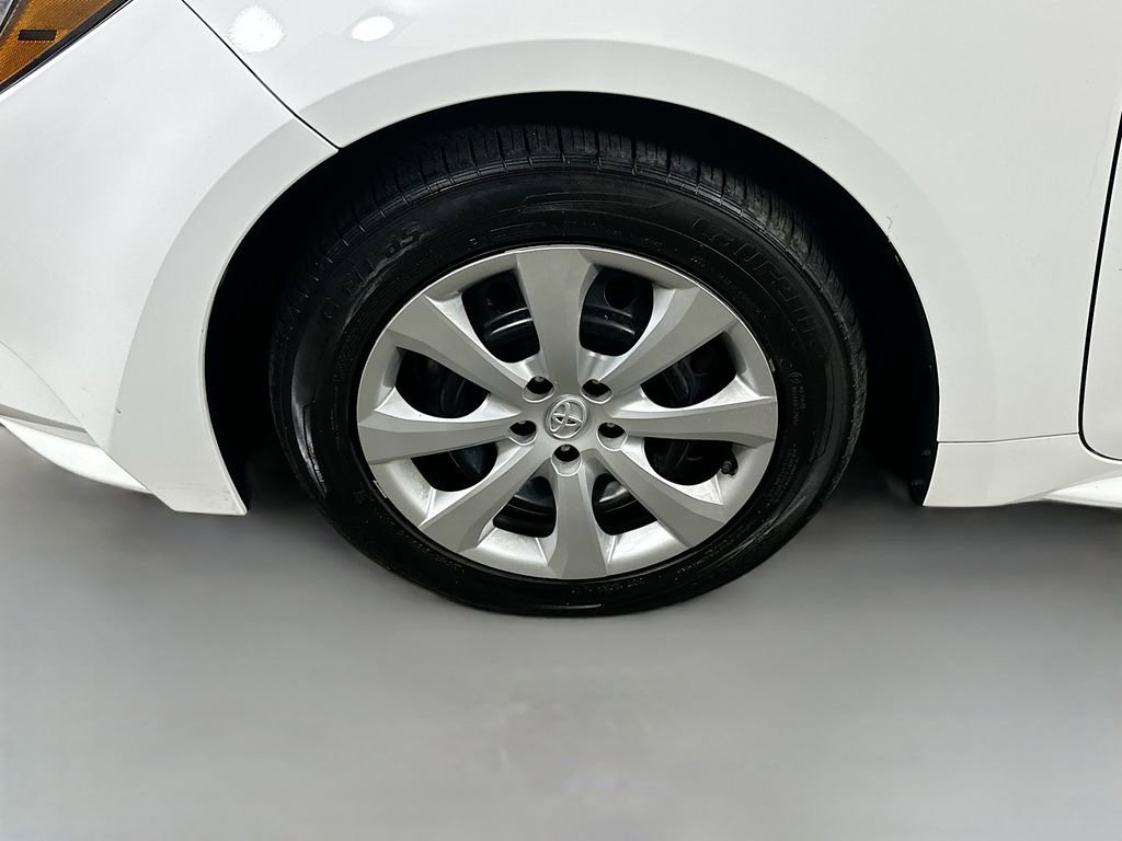 Used 2023 Toyota Corolla LE FWD image 8